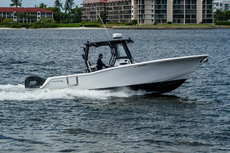 Slide: The Image of Tidewater 292 CC Adventure 2022 - 5741154