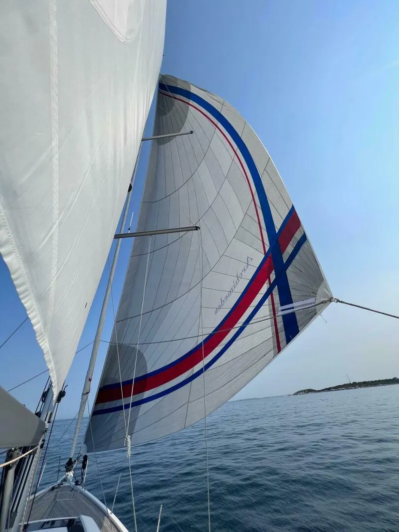 Slide: The Image of 2022 Oceanis 46.1 - 5524423