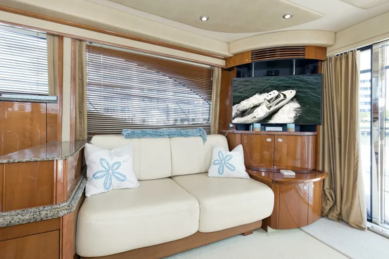 Slide: The Image of 2007 52 Sea Ray Sedan Bridge Reel Destiny Salon (3) - 5573473