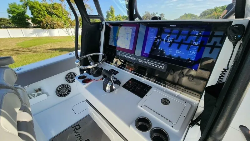 Slide: The Image of 2022 Freeman 37 Center Console - 5528753