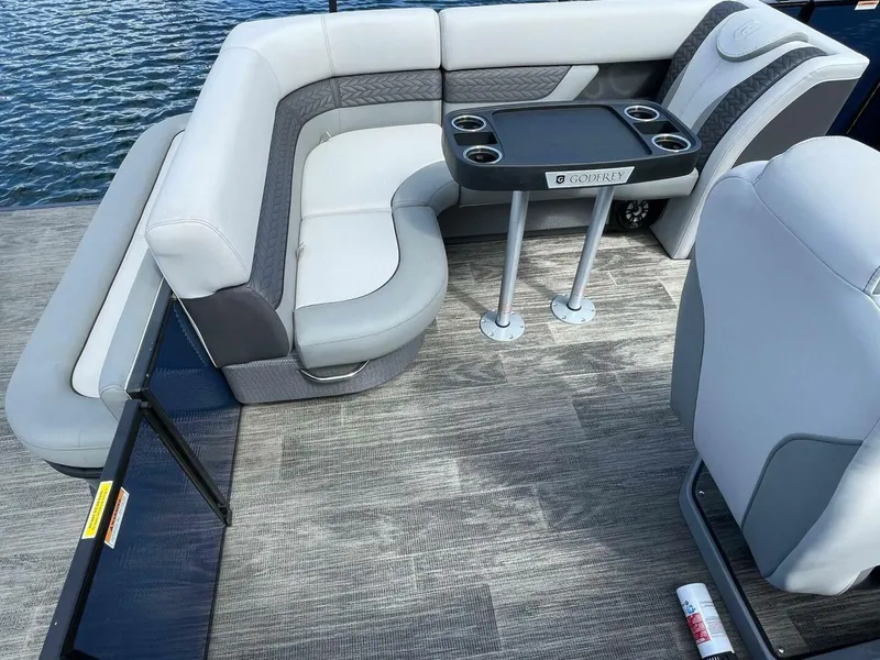 Slide: The Image of Godfrey MC 235 C GTP 2024 - 5525539