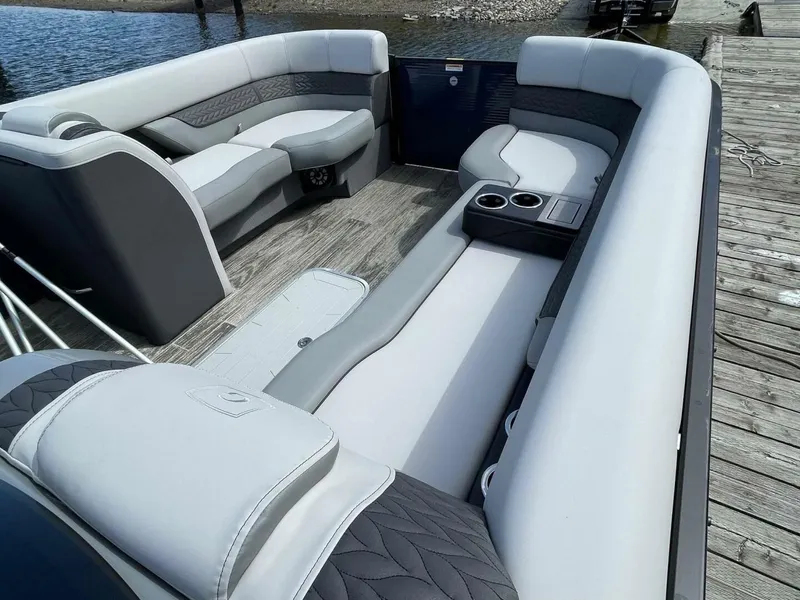 Slide: The Image of Godfrey MC 235 C GTP 2024 - 5525542