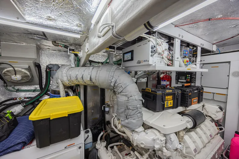 Slide: The Image of Sunseeker 75 Yacht 2017 - 5526172