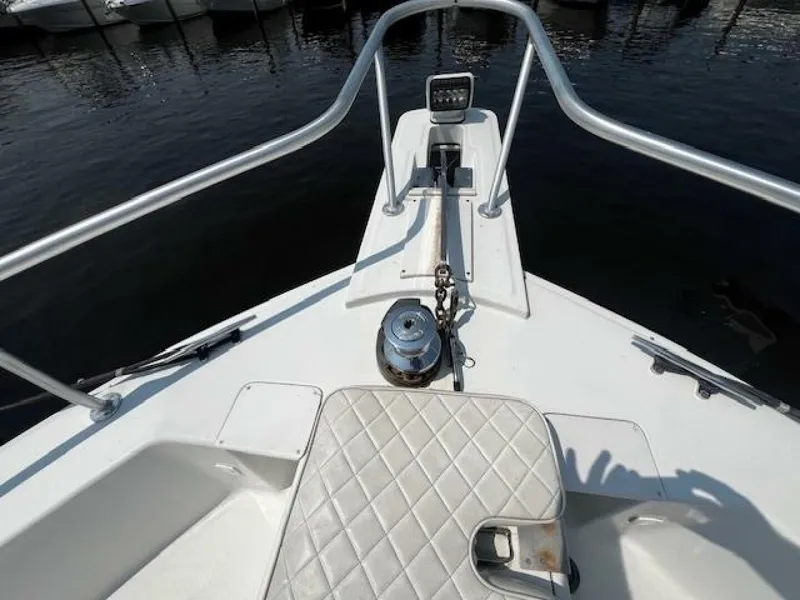 Slide: The Image of Mainship 390 pulpit - 5530442