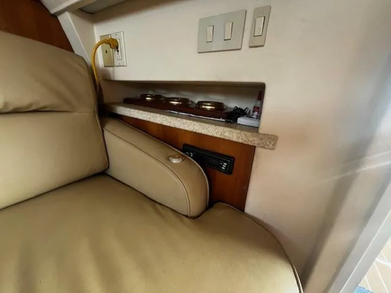 Slide: The Image of Mainship 390 starboard salon rear - 5530456