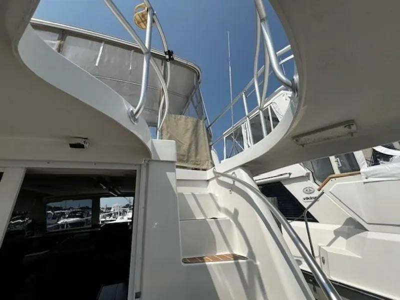 Slide: The Image of Mainship 390 bridge access - 5530475