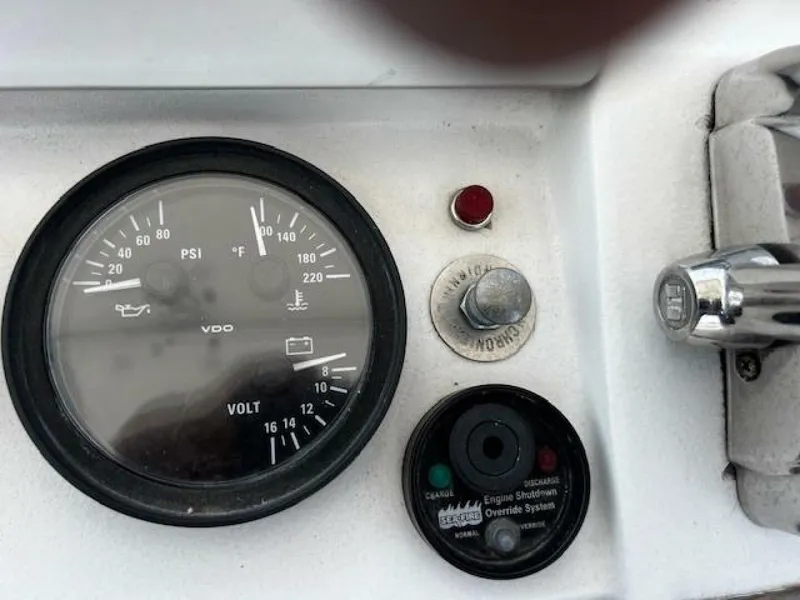 Slide: The Image of Mainship 390 Engine synchronizer - 5530535