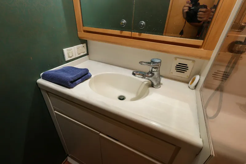 Slide: The Image of Bertram 54 Convertible 1997 - 5530691