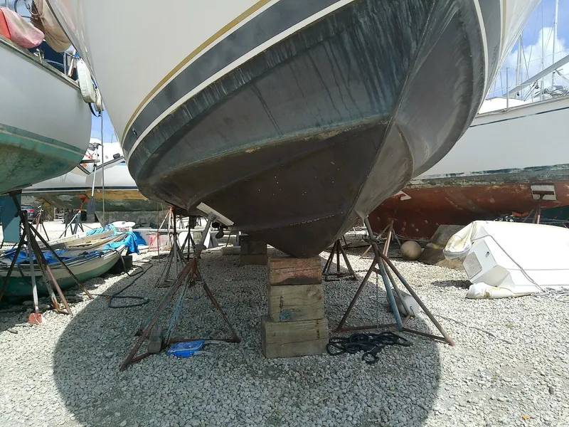 Slide: The Image of Tiara 3100 Open 2000 - 5528514