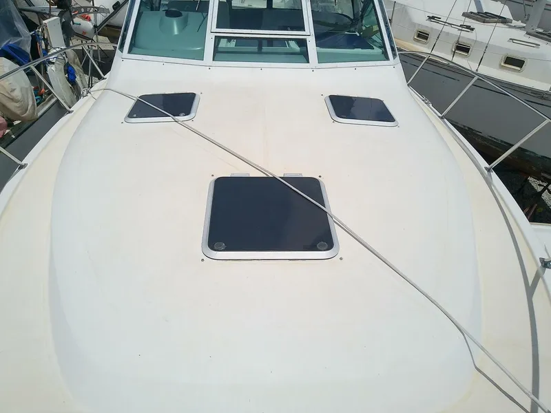 Slide: The Image of Tiara 3100 Open 2000 - 5528535