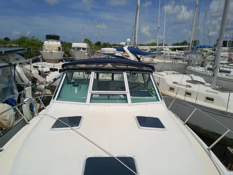 Slide: The Image of Tiara 3100 Open 2000 - 5528536