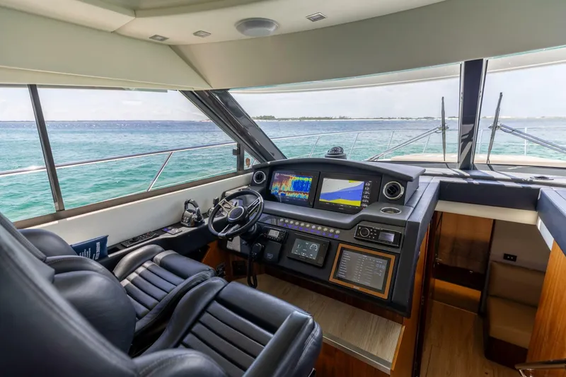 Slide: The Image of 2018 Riviera 4800 Sport Yacht- Runaway Island- Helm - 5539049