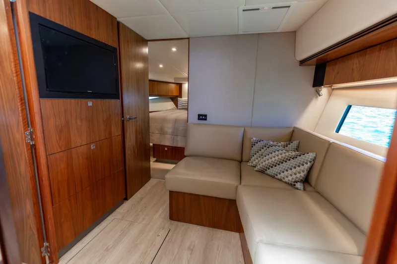 Slide: The Image of 2018 Riviera 4800 Sport Yacht- Runaway Island- Salon - 5539041