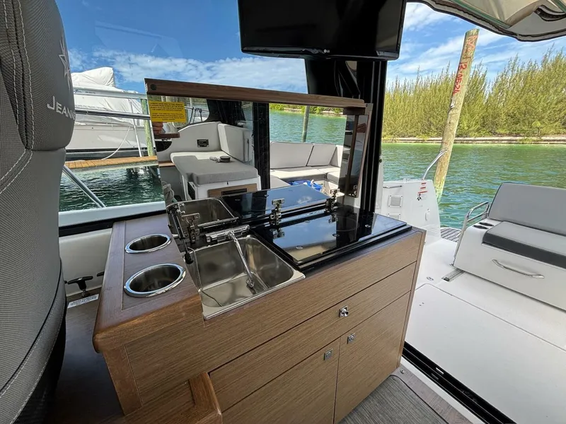 Slide: The Image of Jeanneau Knot Work'N - Sink and Cooktop 2020 29 Jeanneau, Knot Work'N - 5528915