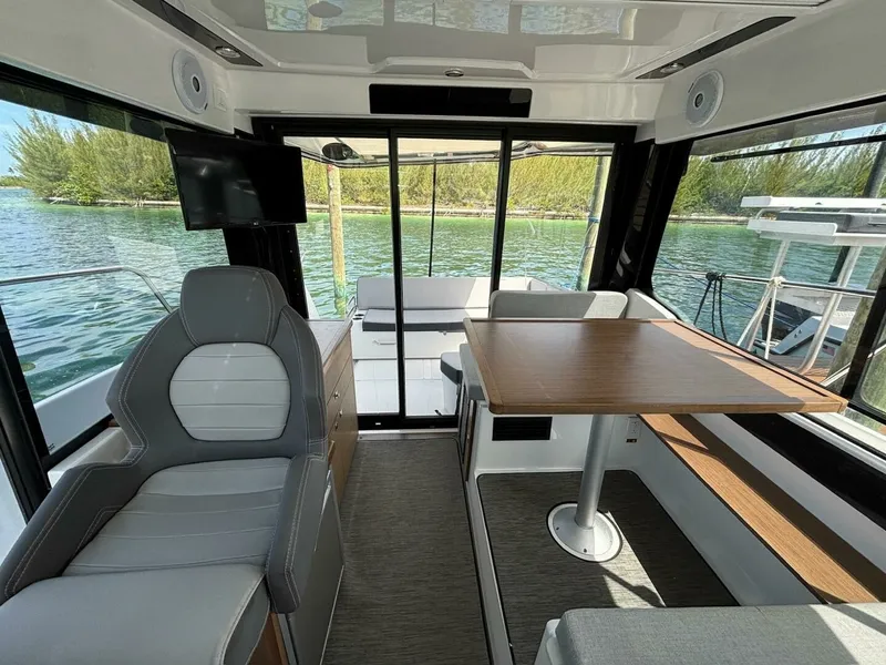 Slide: The Image of Jeanneau Knot Work'N - Cabin 2020 29 Jeanneau, Knot Work'N - 7654761