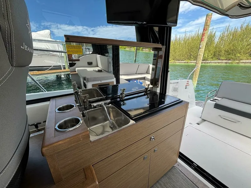 Slide: The Image of Jeanneau Knot Work'N - Sink and Cooktop 2020 29 Jeanneau, Knot Work'N - 7654771