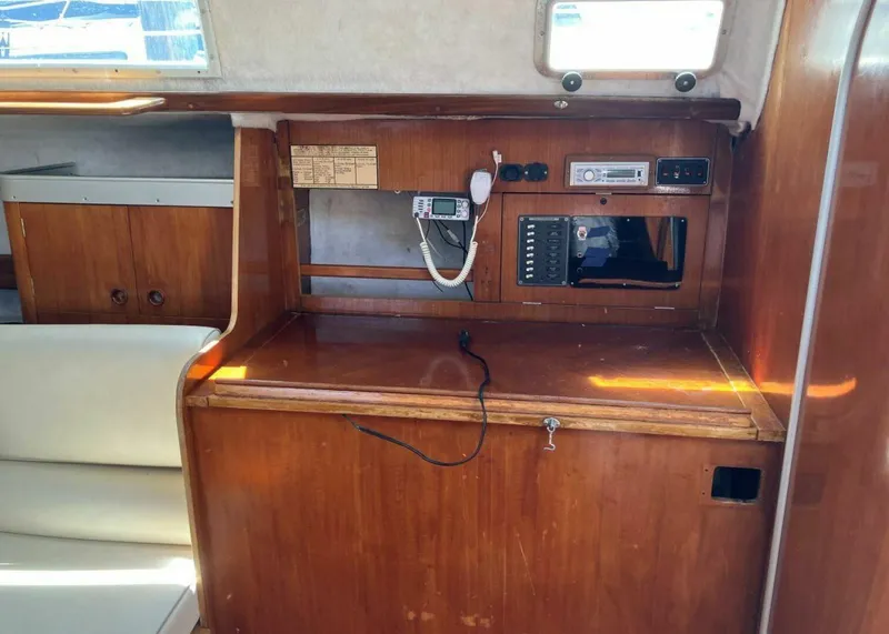 Slide: The Image of Beneteau Moorings 38 1991 - 5529199