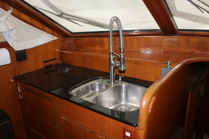 Slide: The Image of 50 ft Ocean Alexander - Galley Sink - 5529445