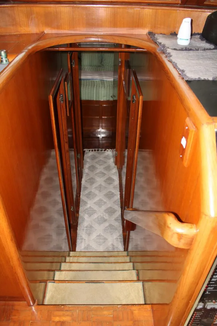 Slide: The Image of 50 ft Ocean Alexander - Companionway Looking Forward - 5529437