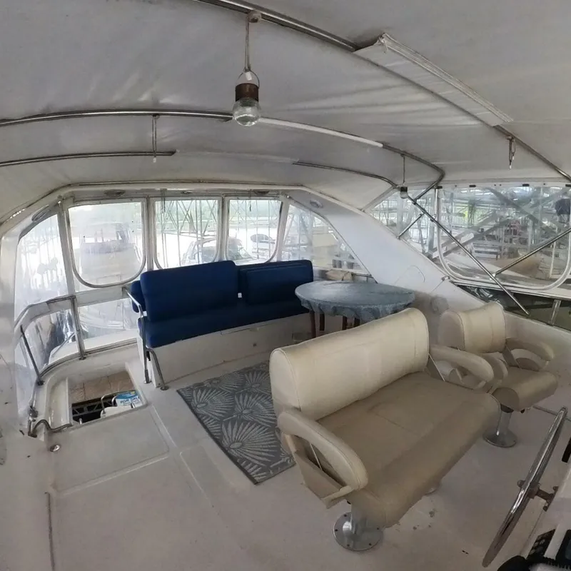 Slide: The Image of 50 ft Ocean Alexander - Flybridge - 5529466