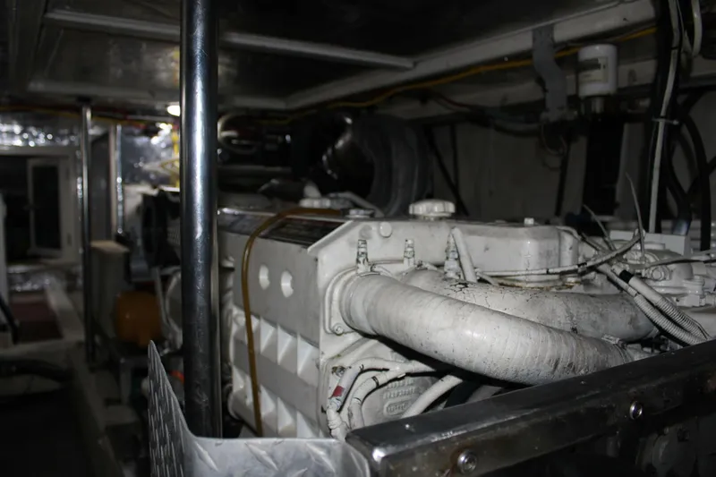 Slide: The Image of 50 ft Ocean Alexander - Engine Room - 5529451