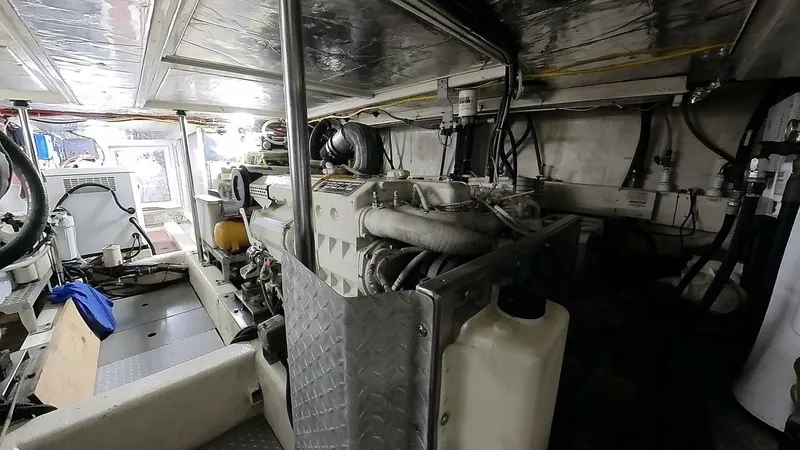 Slide: The Image of 50 ft Ocean Alexander - Engine Room - 5529495