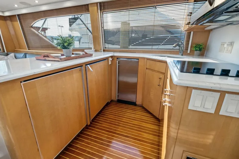 Slide: The Image of Hatteras 60 Convertible 1999 - 5532920