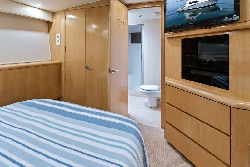 Slide: The Image of Hatteras 60 Convertible 1999 - 5532926