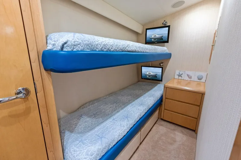 Slide: The Image of Hatteras 60 Convertible 1999 - 5532937