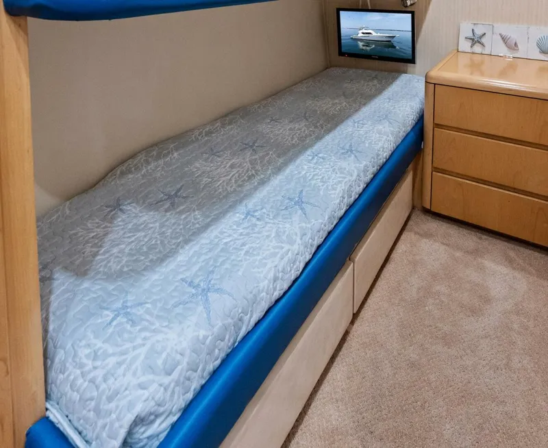 Slide: The Image of Hatteras 60 Convertible 1999 - 5532939