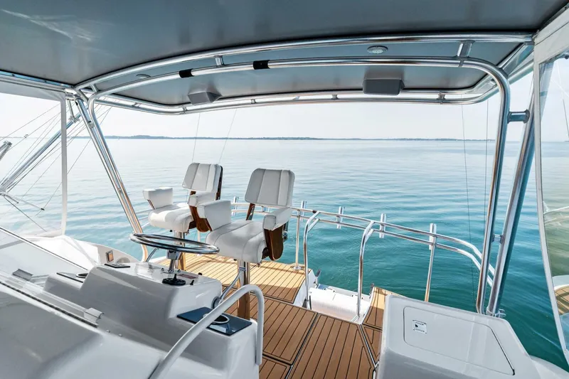 Slide: The Image of Hatteras 60 Convertible 1999 - 5532954