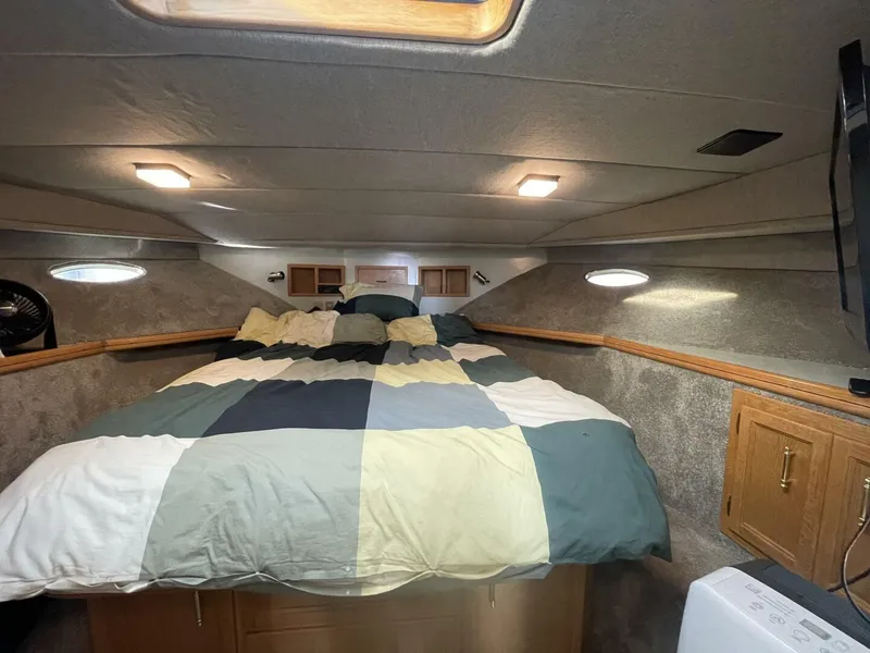 Slide: The Image of Tollycraft EY440 1988 - 5874311