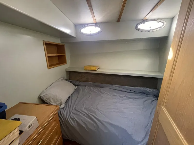 Slide: The Image of Tollycraft EY440 1988 - 5874319