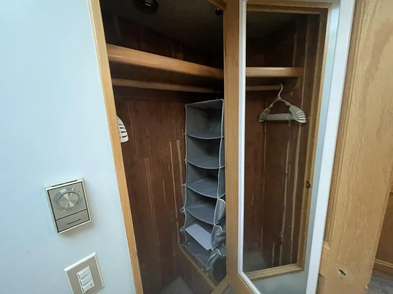 Slide: The Image of Tollycraft EY440 1988 - 5874312