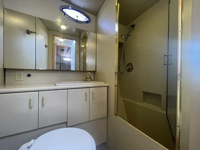 Slide: The Image of Tollycraft EY440 1988 - 5874315