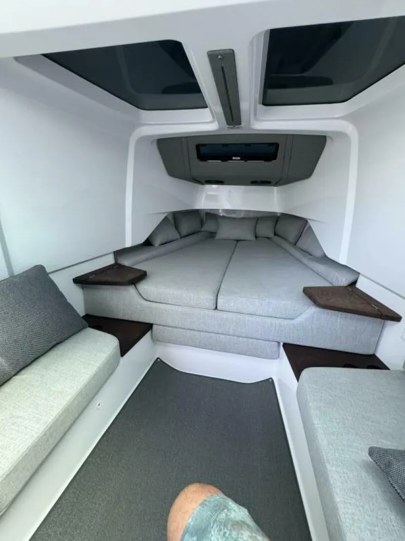 Slide: The Image of Axopar 37 Sun Top 2024 - 5544613