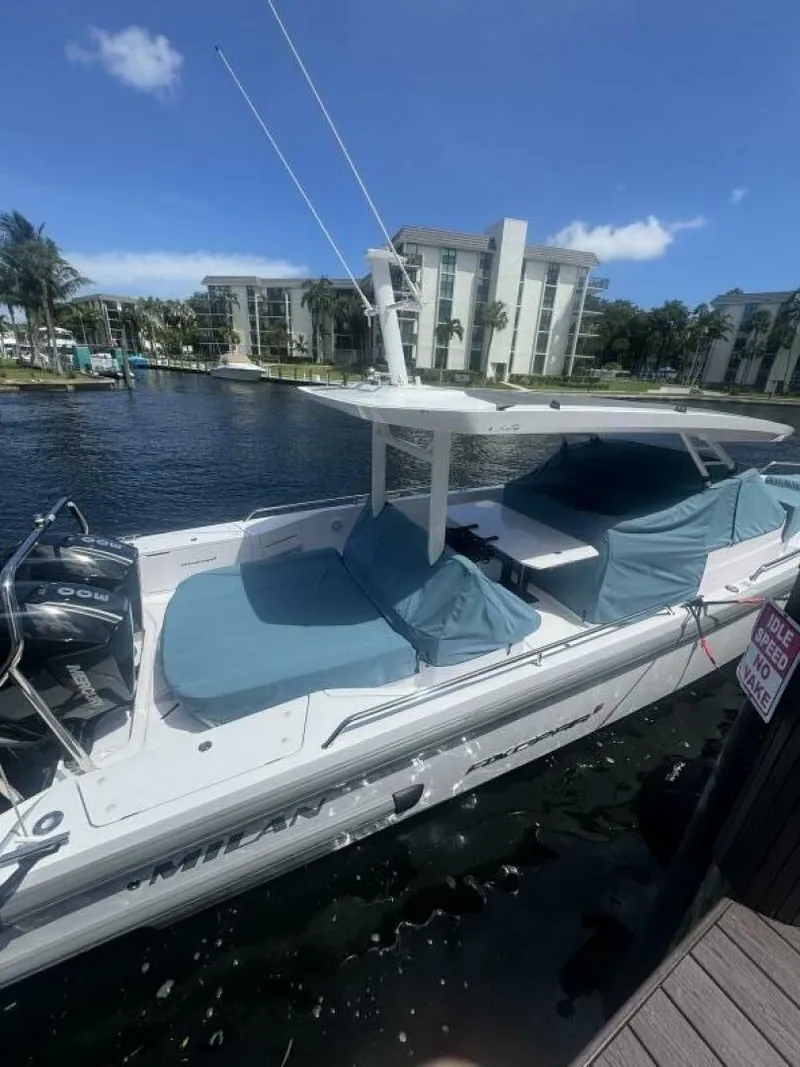 Slide: The Image of Axopar 37 Sun Top 2024 - 5565046