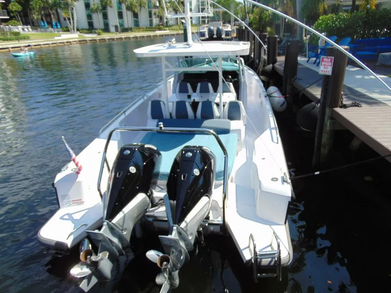 Slide: The Image of Axopar 37 Sun Top 2024 - 5544577