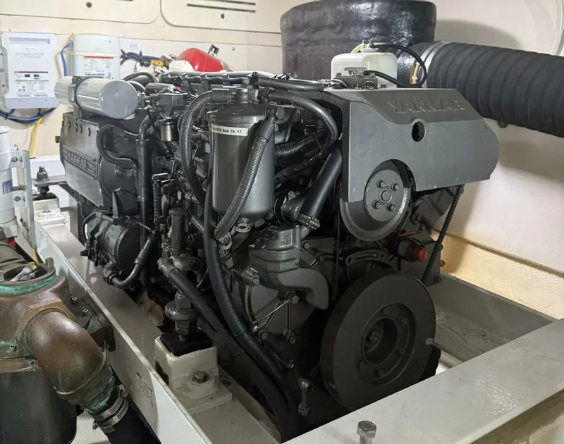 Slide: The Image of Mainship 47 Pilothouse 2007 - 5530923