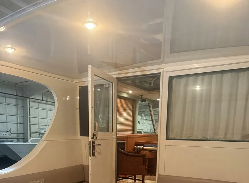 Slide: The Image of Mainship 47 Pilothouse 2007 - 5530927