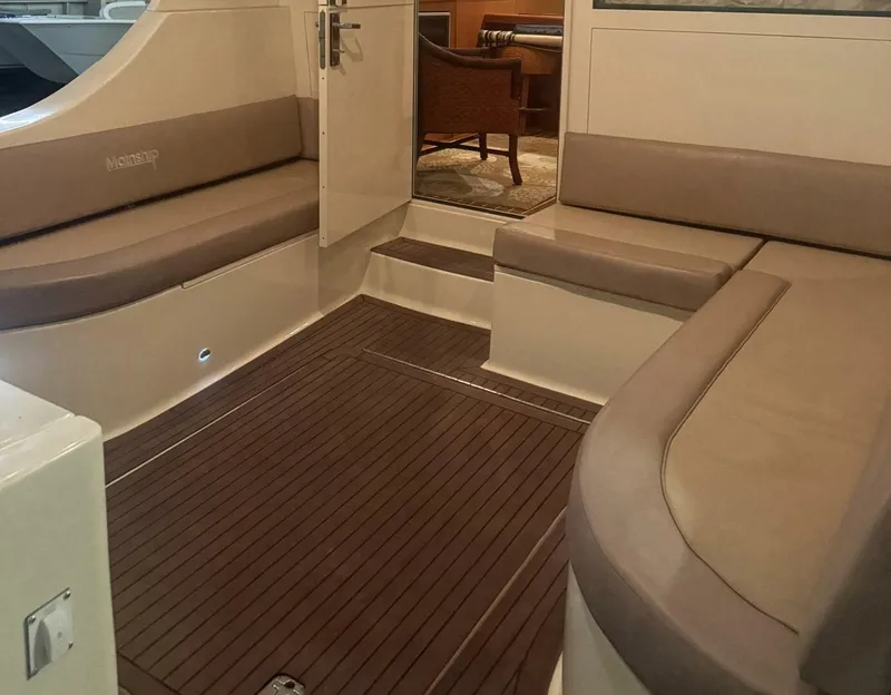 Slide: The Image of Mainship 47 Pilothouse 2007 - 5530928