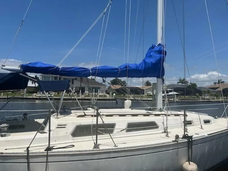 Slide: The Image of Sabre 30 1989 - 5530944