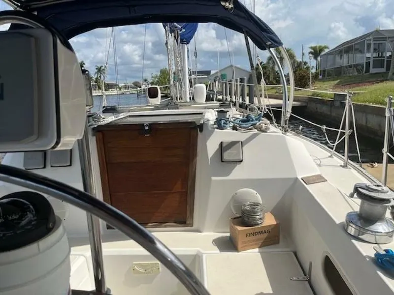 Slide: The Image of Sabre 30 1989 - 5530950