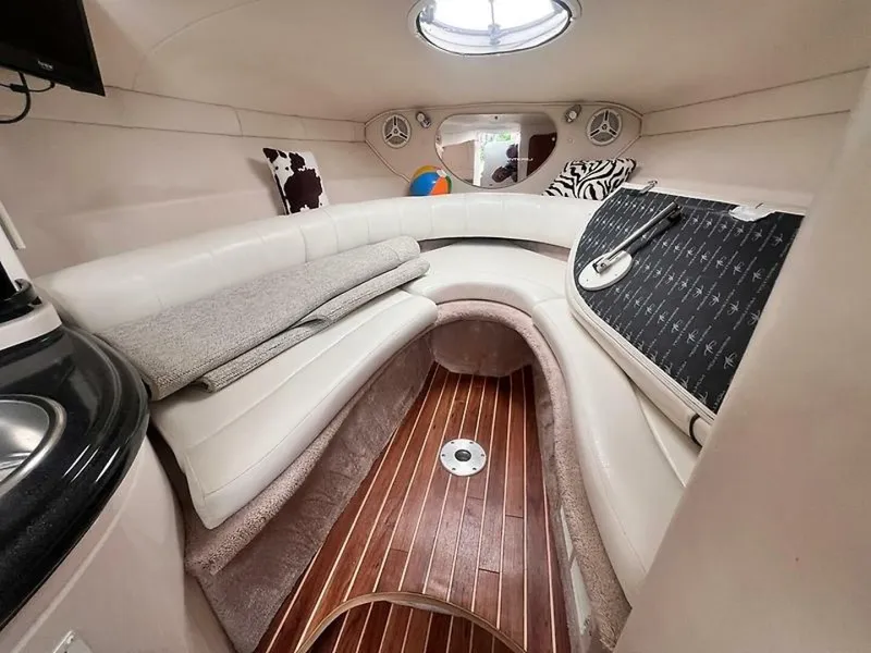 Slide: The Image of 0005302972 - 5531215