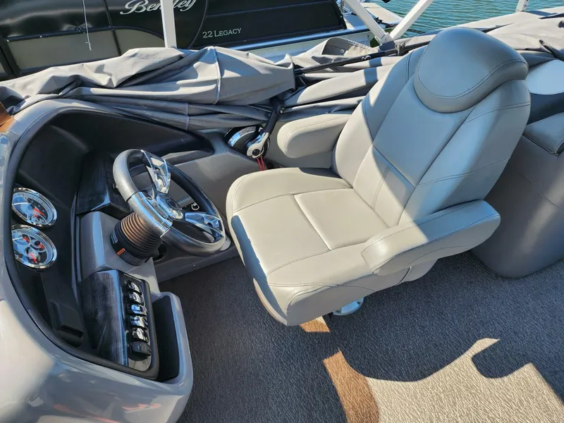 Slide: The Image of Avalon 25 2021 - 5531455