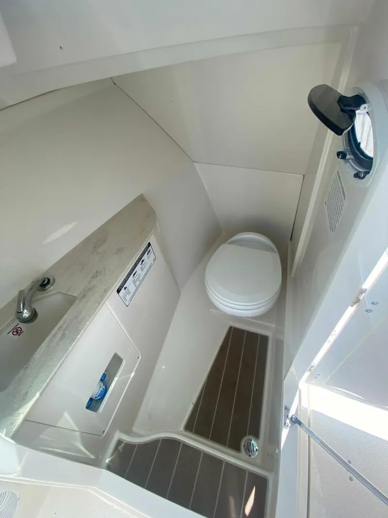 Slide: The Image of Sailfish 276 Dual Console 2022 - 5531492