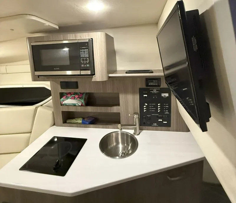 Slide: The Image of Regal 26 XO 2022 - 5531570