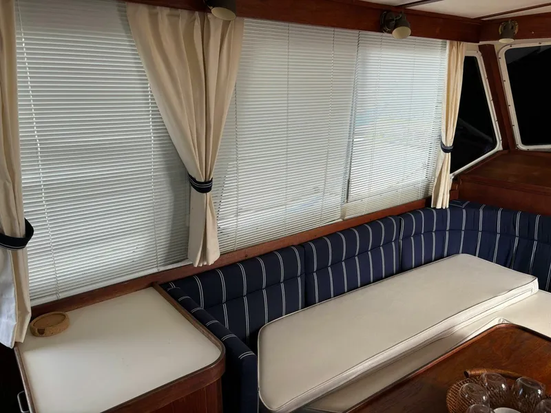 Slide: The Image of Sabreline 36 Fast Trawler 1989 - 5531681