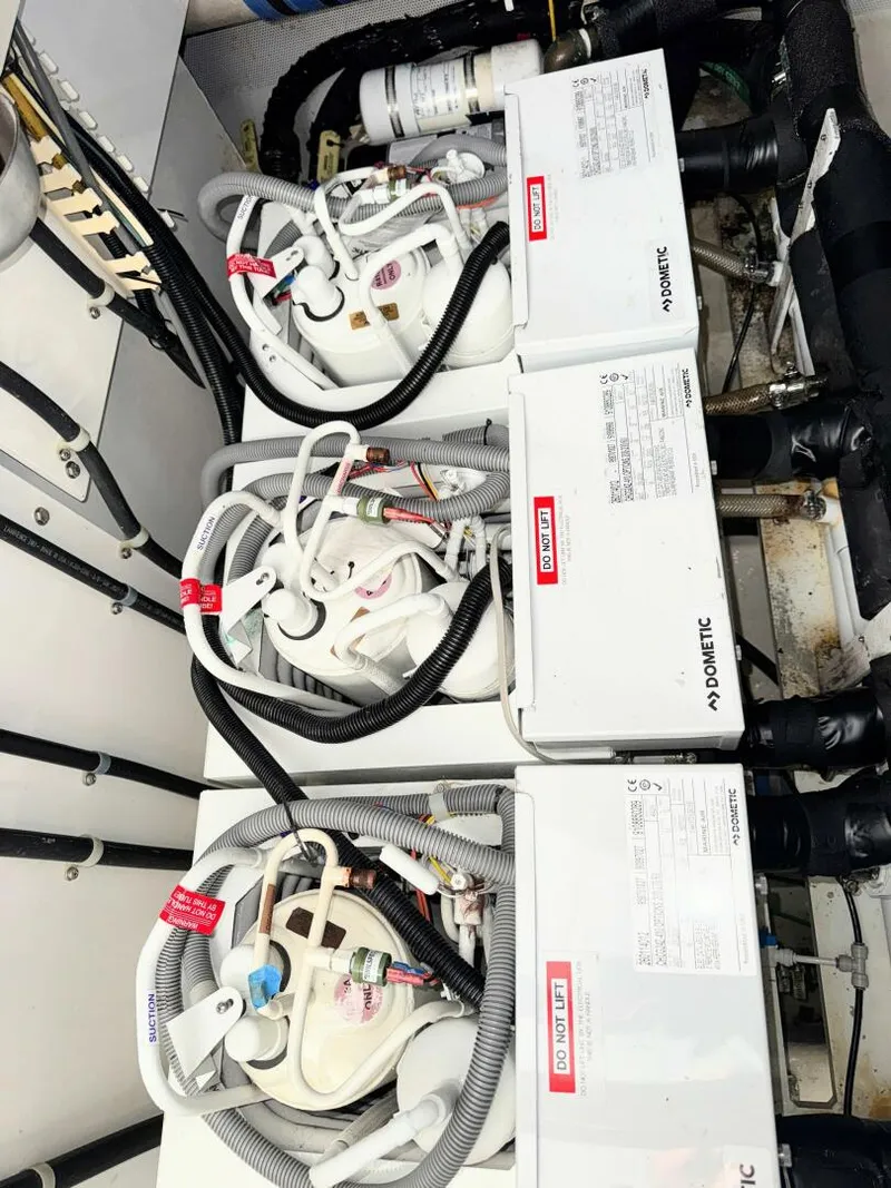 Slide: The Image of Neptunus 62 Flybridge 2005 - 5531747