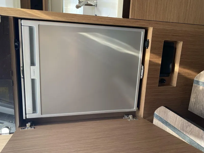 Slide: The Image of Jeanneau Leader 10.5 WA Series 2 2022 - 5532124